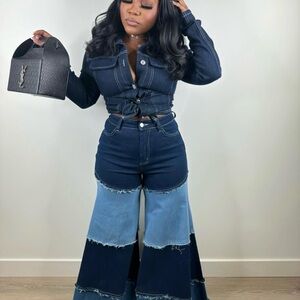 Women's Two-Tone Patchwork Flared Jeans - Dark Blue